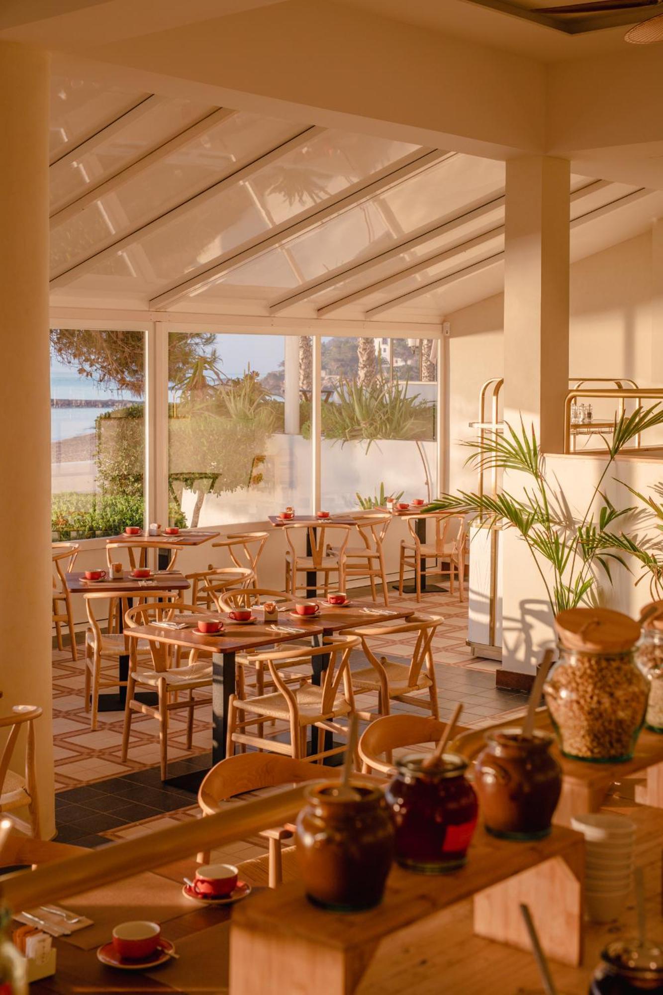 Hotel Riomar, Ibiza, a Tribute Portfolio Hotel Santa Eulária des Riu Exterior foto