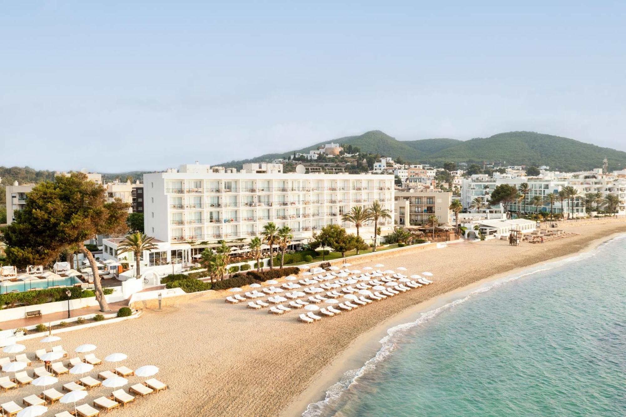 Hotel Riomar, Ibiza, a Tribute Portfolio Hotel Santa Eulária des Riu Exterior foto